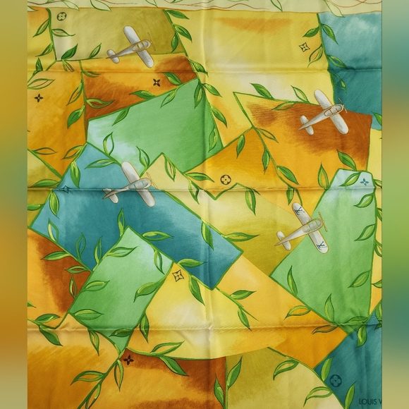 Auth NEW Louis Vuitton Yellow Silk Scarf - Picture 3 of 9